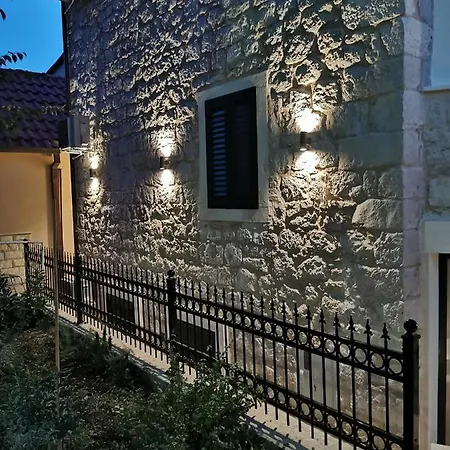 Гостьовий будинок Villabella Luxury