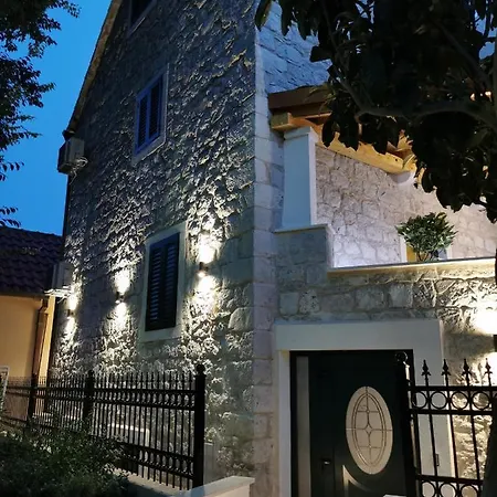 Гостьовий будинок Villabella Luxury 4*