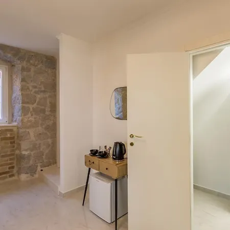 Villabella Luxury Гостьовий будинок Спліт